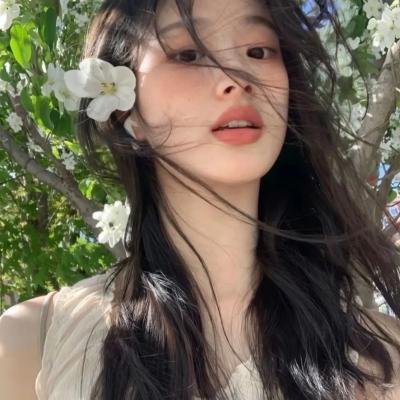 赤裸的美奈子